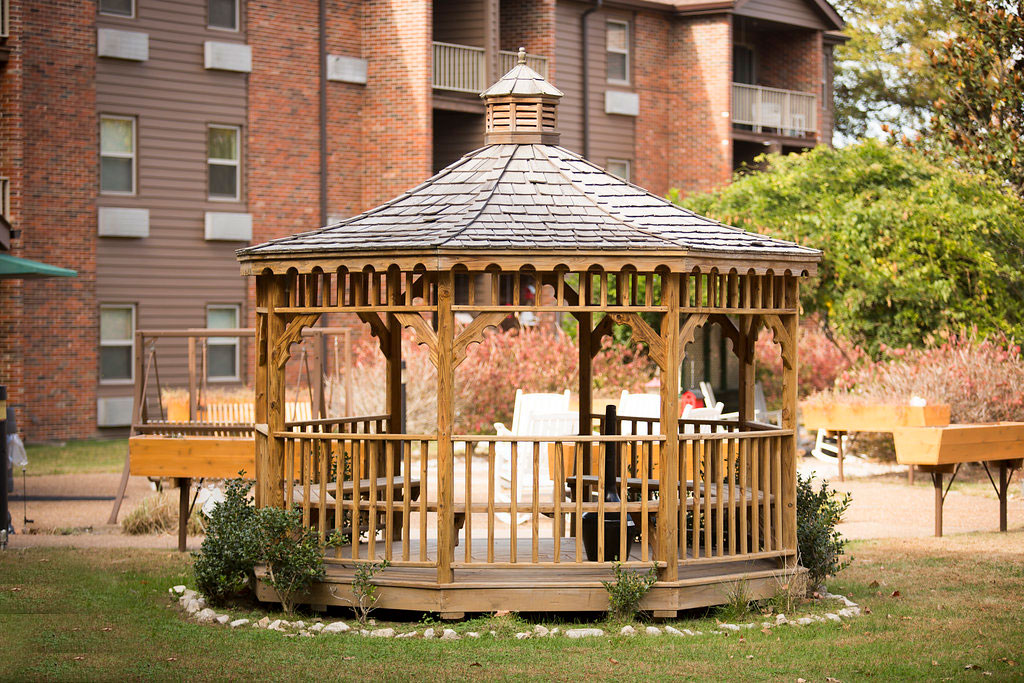 Gazebo, gardens and residences at Autumn Ridge