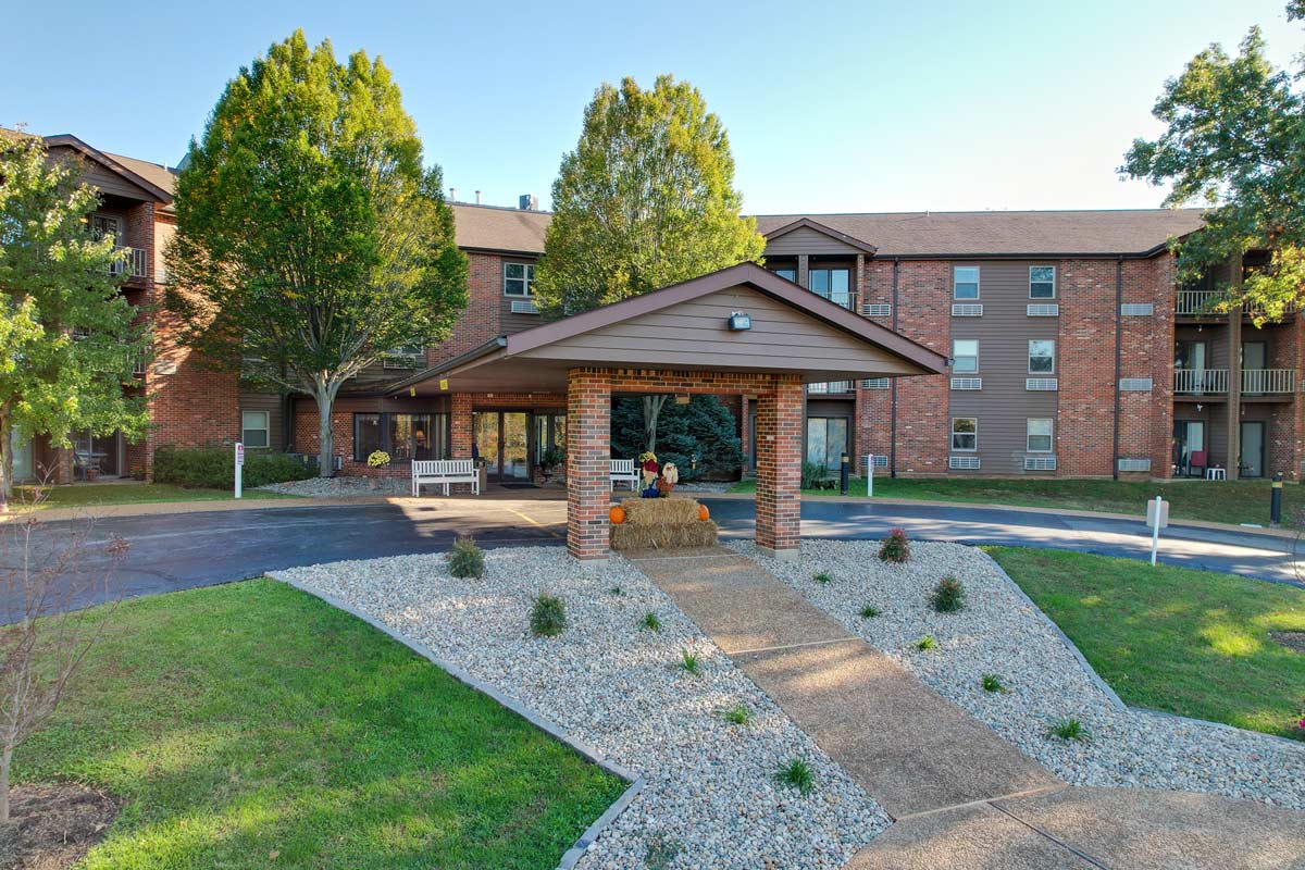 Front entrance of Autumn Ridge Residences
